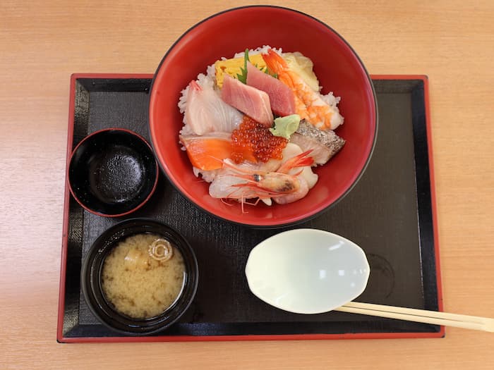 海鮮丼